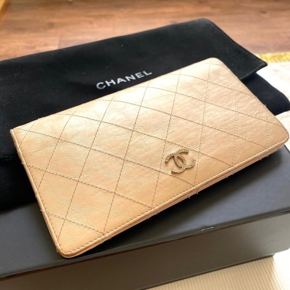 Chanel MatelasséGold Long Wallet Coco Mark Quilting Great Condition